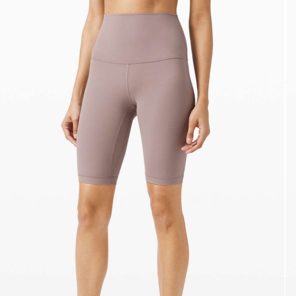Lululemon Super High Rise 10” Align Shorts - Picture 1 of 8